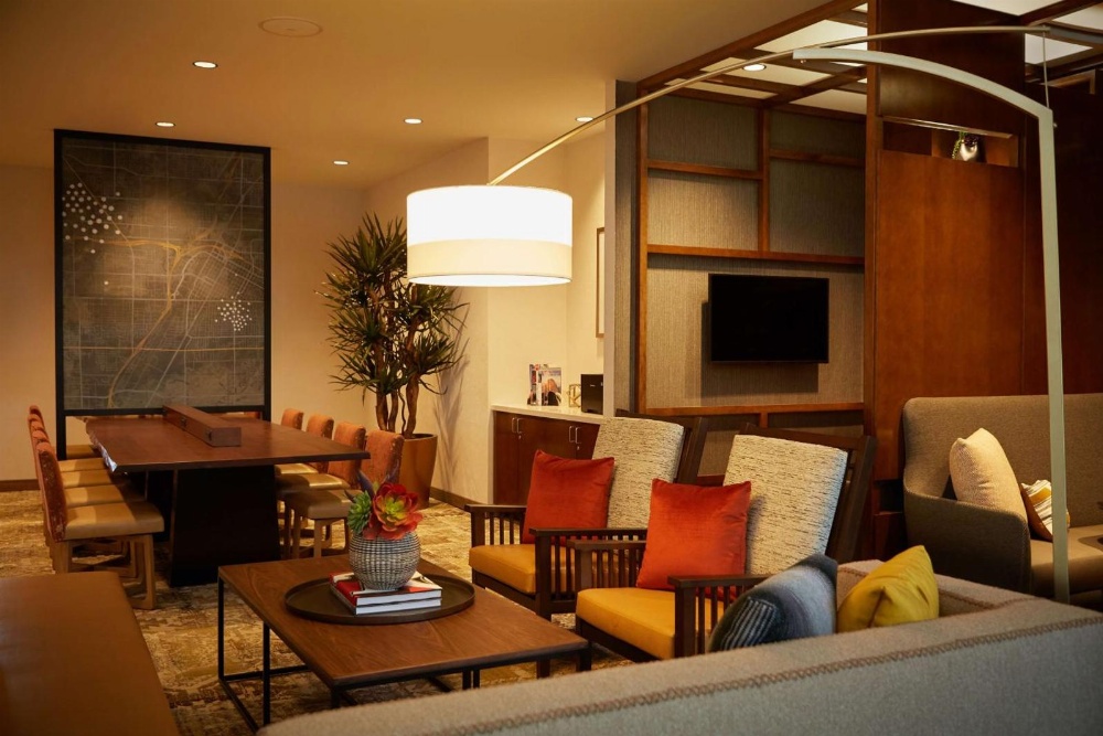 Hyatt Place Las Vegas at Silverton Village